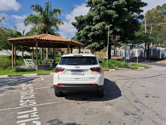 JEEP COMPASS 2.0 16V FLEX SPORT AUTOMÁTICO JEEP COMPASS 2.0 16V FLEX SPORT AUTOMÁTICO